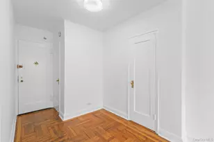 48-23 42nd St, Sunnyside, NY 11104 - Photo 8
