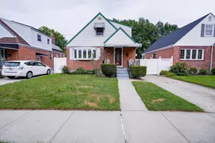 83-15 253rd St, Bellerose, NY 11426 - Photo 2