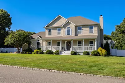 9 Valerie Court, Centereach, NY 11720 - Photo 2