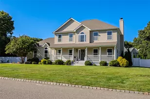 9 Valerie Ct, Centereach, NY 11720 - Photo 2