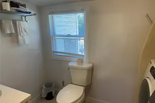 970 E Main St, Riverhead, NY 11901 - Photo 18