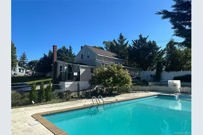 970 E Main Street, Riverhead, NY 11901 - Photo 28