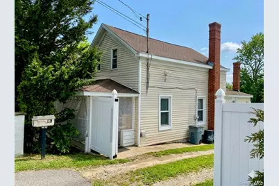970 E Main Street, Riverhead, NY 11901 - Photo 1
