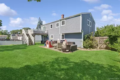 6 Rhodes Court, Selden, NY 11784 - Photo 18