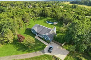 2737 Rocky Point Rd, East Marion, NY 11939 - Photo 2