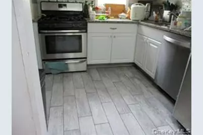 127 Gordon, Valley Stream, NY 11581 - Photo 2