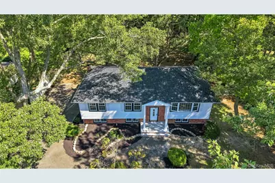 147 Pauls Path, Coram, NY 11727 - Photo 48