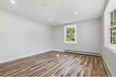 147 Pauls Path, Coram, NY 11727 - Photo 18