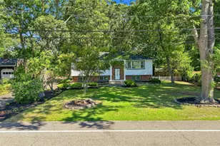 147 Pauls Path, Coram, NY 11727 - Photo 44