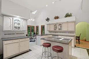 18 Bray Farm Ln, Wappingers Falls, NY 12590 - Photo 8