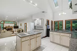18 Bray Farm Ln, Wappingers Falls, NY 12590 - Photo 12