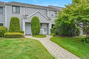 12 Country Pl, Mohegan Lake, NY 10547 - Photo 2