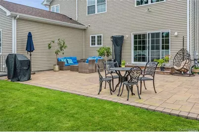 45 Meeting Lane, Hicksville, NY 11801 - Photo 34