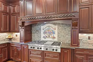 10 Meadow Glen Rd, Northport, NY 11768 - Photo 16