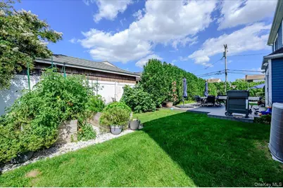 2064 Pacific Boulevard, Atlantic Beach, NY 11509 - Photo 32