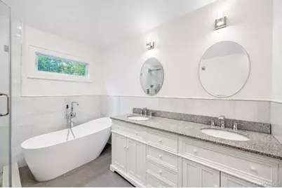 15 Dillon Drive, Dix Hills, NY 11746 - Photo 14
