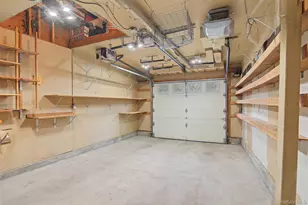 105 Nathan Dr, Bohemia, NY 11716 - Photo 36
