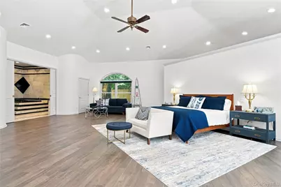9 Swan Place, Saint James, NY 11780 - Photo 22