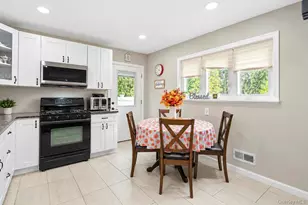 25 Marlboro Dr, Port Jefferson Station, NY 11776 - Photo 20