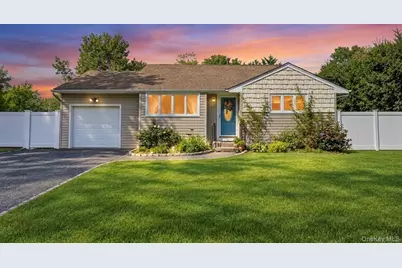 25 Marlboro Drive, Port Jefferson Station, NY 11776 - Photo 2