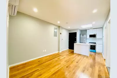 12615 Jamaica Avenue, Richmond Hill, NY 11418 - Photo 10