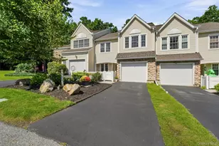 6 N Cambridge Ct, Fishkill, NY 12524 - Photo 4