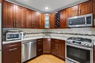 9 Redtwig Ct, Peekskill, NY 10566 - Photo 2
