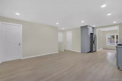 12 Carlls Path, North Babylon, NY 11703 - Photo 10