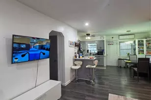 2570 Pearsall Ave, Bronx, NY 10469 - Photo 2