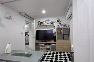 2570 Pearsall Ave, Bronx, NY 10469 - Photo 10