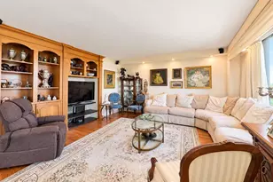 270-10 Grand Central Pkwy, Floral Park, NY 11005 - Photo 8