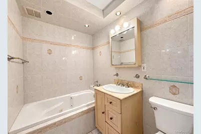 27010 Grand Central Parkway #18E, Floral Park, NY 11005 - Photo 22