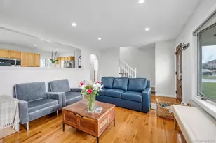 1055 Jefferson St, Baldwin, NY 11510 - Photo 2