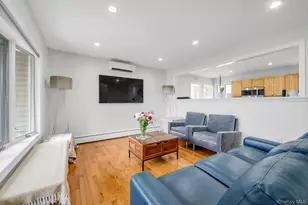 1055 Jefferson St, Baldwin, NY 11510 - Photo 4