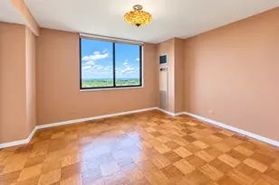27010 Grand Central, Floral Park, NY 11005 - Photo 6