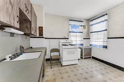 13226 114th Place, Ozone Park, NY 11420 - Photo 18