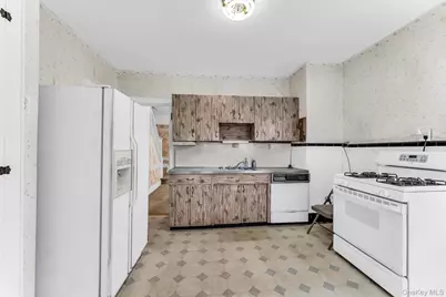 13226 114th Place, Ozone Park, NY 11420 - Photo 16