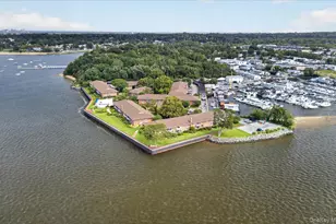 1 Toms Point Ln, Port Washington, NY 11050 - Photo 34