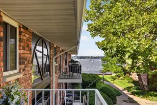 1 Toms Point Ln, Port Washington, NY 11050 - Photo 4