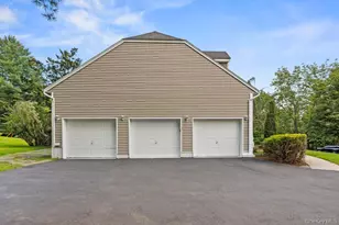 10 Golden Rd, Montebello, NY 10901 - Photo 42
