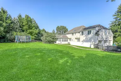 10 Cobblestone Farm Court, Suffern, NY 10901 - Photo 4