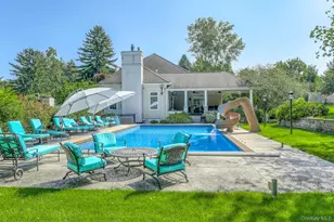 10 Cobblestone Farm Ct, Suffern, NY 10901 - Photo 6