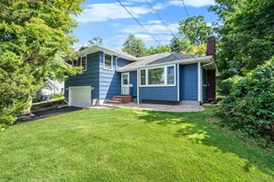 58 Mill Ln, Huntington, NY 11743 - Photo 2