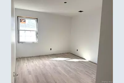 102-24 Dunton Court, Howard Beach, NY 11414 - Photo 6