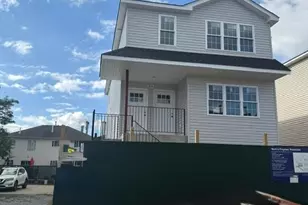 10224 Dunton Ct, Howard Beach, NY 11414 - Photo 2