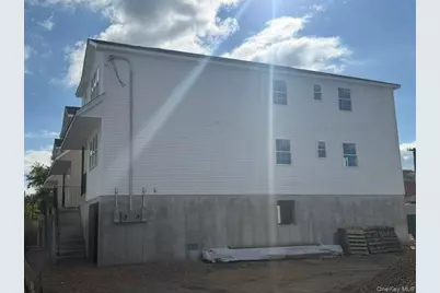 102-24 Dunton Court, Howard Beach, NY 11414 - Photo 14