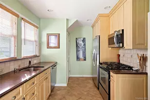 410 Clinton St, Bellmore, NY 11710 - Photo 20