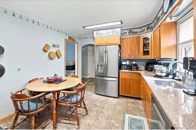 297 Maple Avenue, Patchogue, NY 11772 - Photo 8