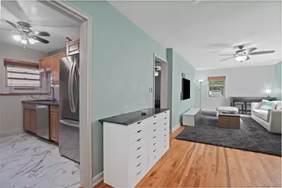 330 S Broadway #D11, Tarrytown, NY 10591 - Photo 4