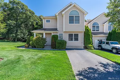 606 Willow Pond Drive #606, Riverhead, NY 11901 - Photo 2